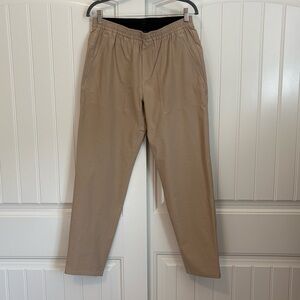 Lululemon Utilitech Pull-On Classic-Fit Pant 30" like new size medium